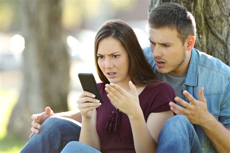 Kids’ social media access a divorce deal-breaker